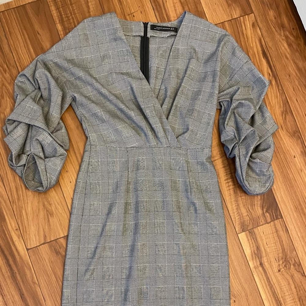Zara dress, Sz XS. Knee length